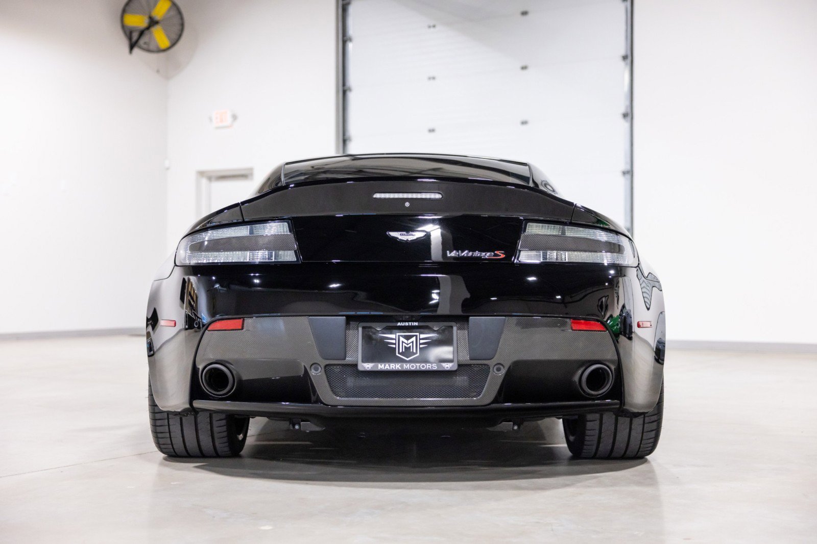 Used 2016 Aston Martin V12 Vantage S image 5