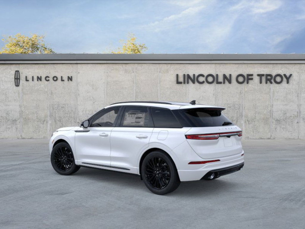 New 2025 Lincoln Corsair Reserve w/ Jet Appearance Package image 4
