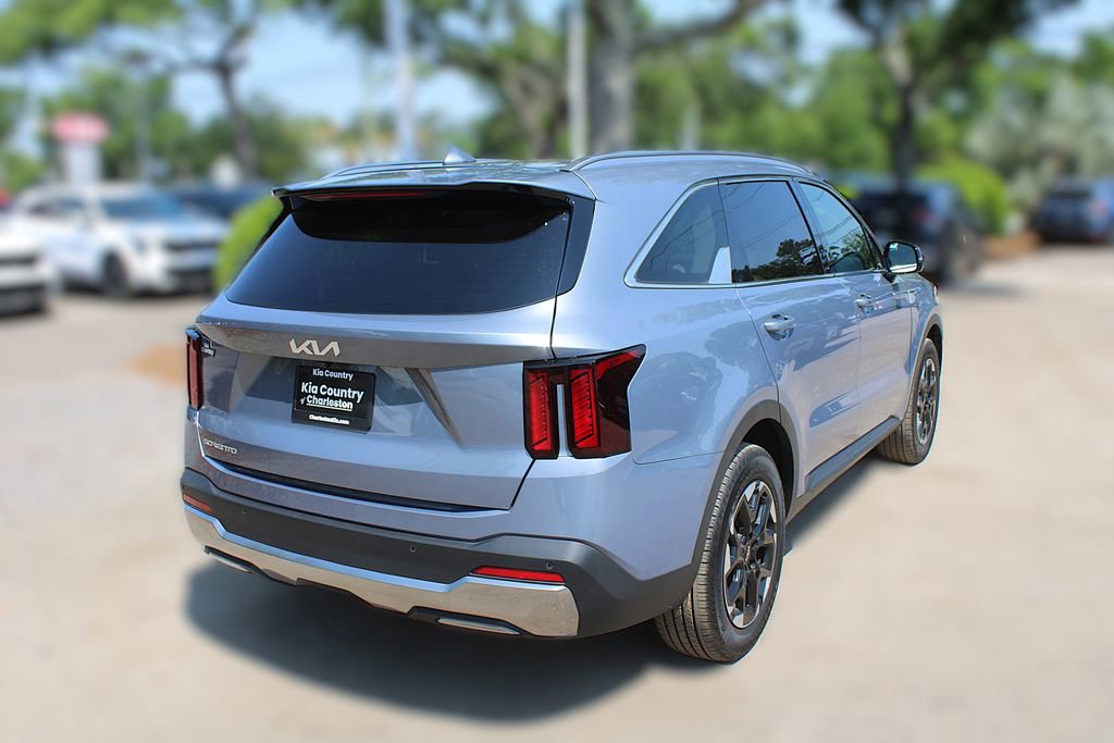 Certified 2025 Kia Sorento S w/ Panoramic Sunroof Package FWD image 7