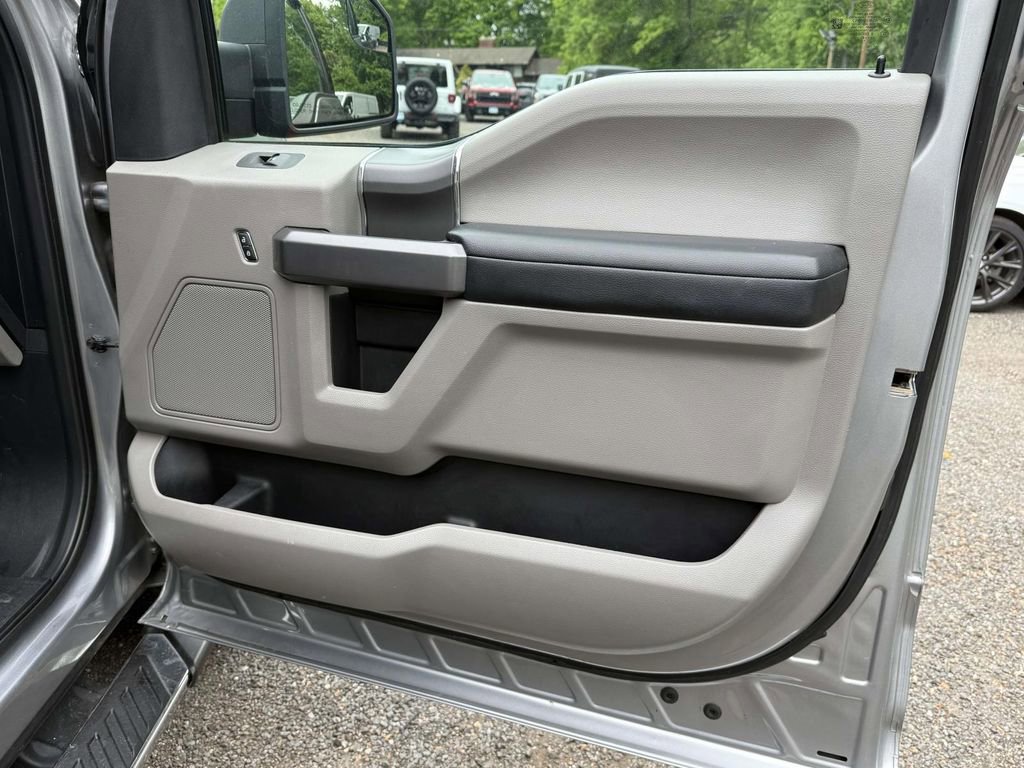 Used 2020 Ford F150 XLT w/ Equipment Group 302A Luxury AWD/4WD image 7