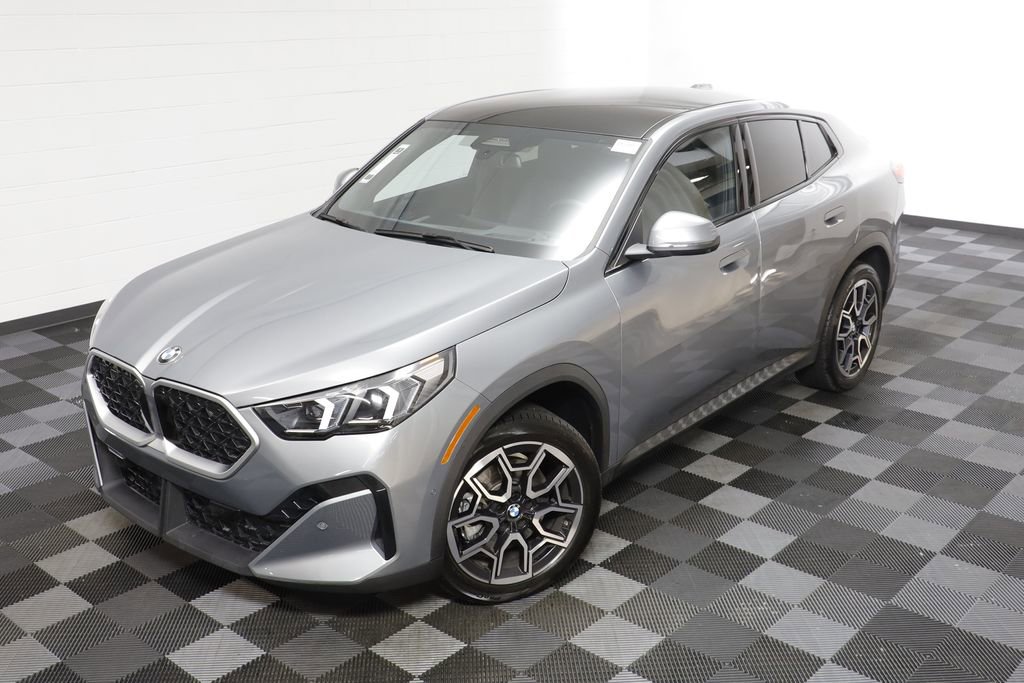 Certified 2026 BMW X2 xDrive28i image 2