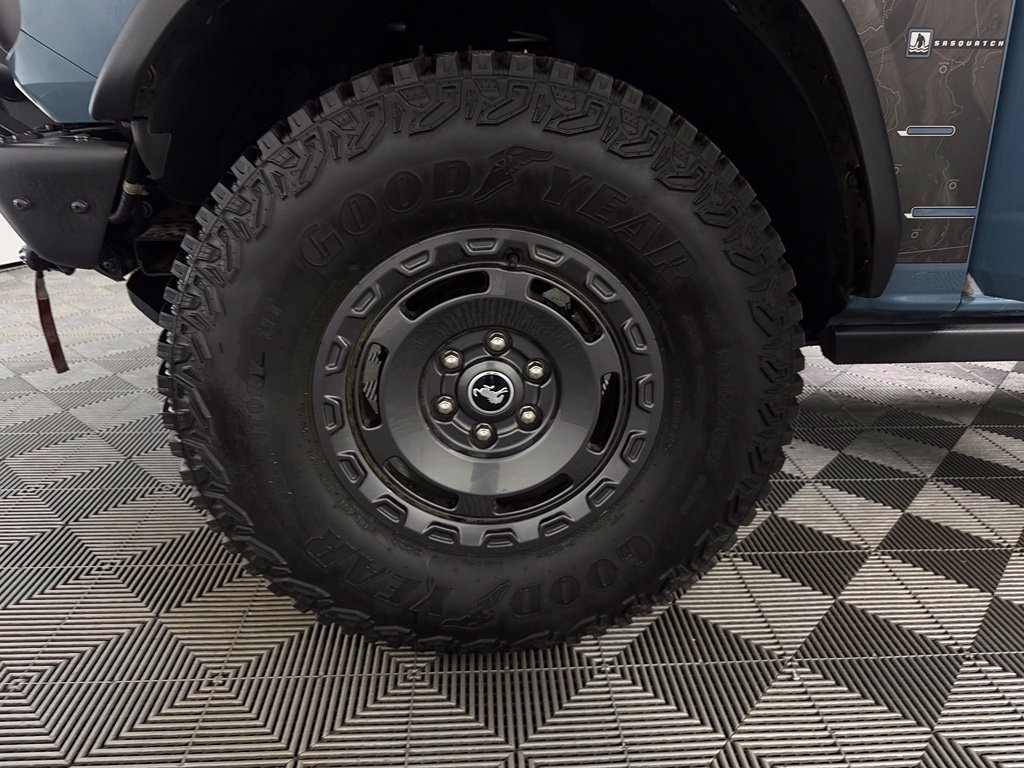 Used 2023 Ford Bronco Everglades AWD/4WD image 10