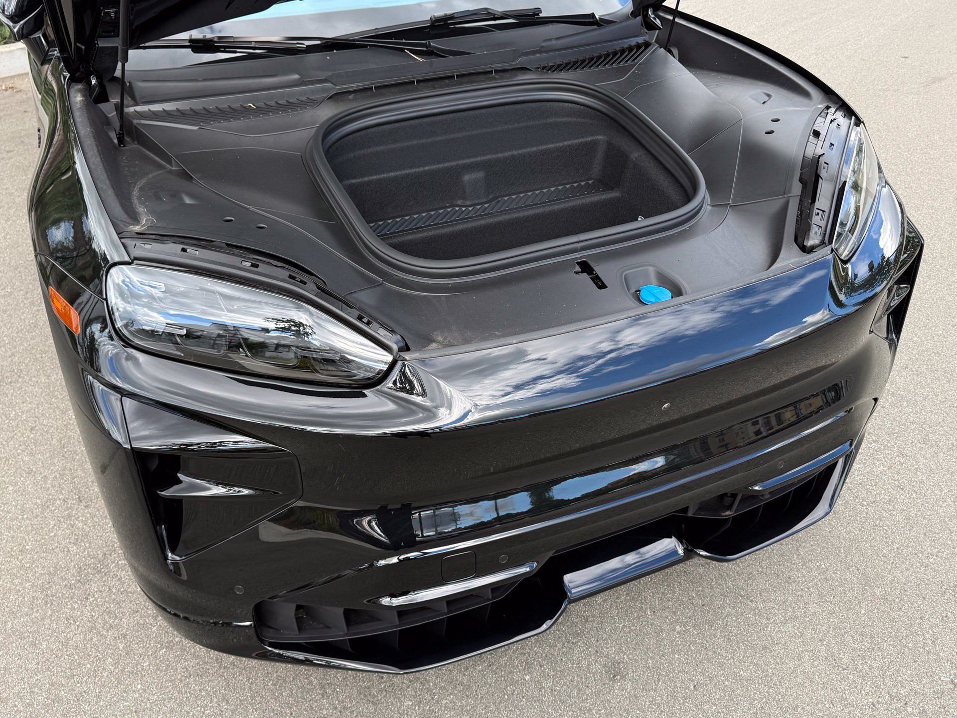 New 2026 Porsche Cayenne Turbo AWD/4WD image 34