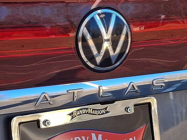 Used 2024 Volkswagen Atlas Cross Sport SE AWD/4WD image 30