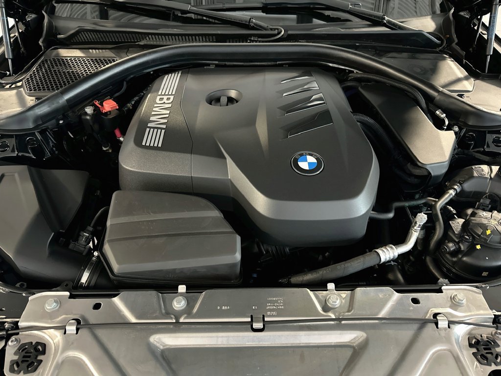 New 2026 BMW 330i xDrive Sedan w/ M Sport Package AWD/4WD image 32