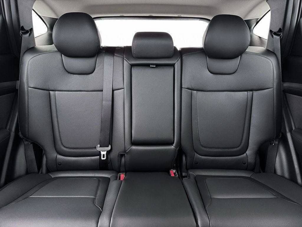 New 2026 Hyundai Tucson Limited FWD image 16