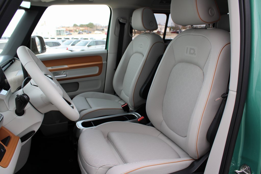 New 2025 Volkswagen ID. Buzz 1st Edition image 7