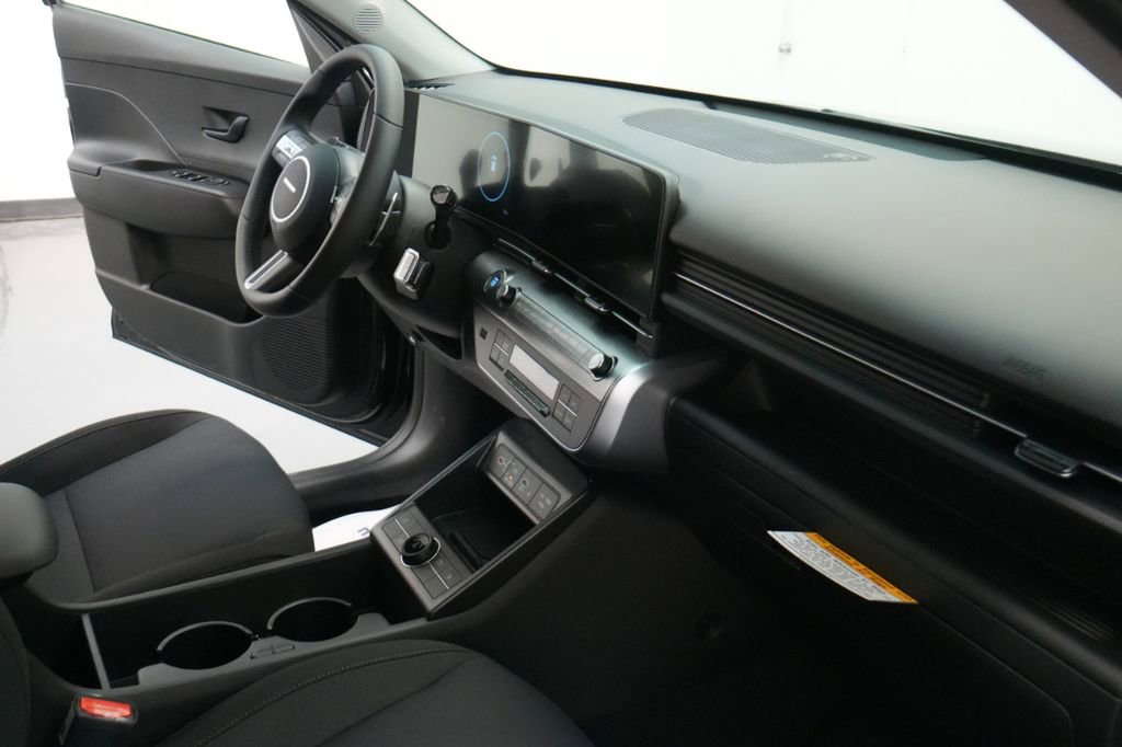 New 2025 Hyundai Kona SEL image 36