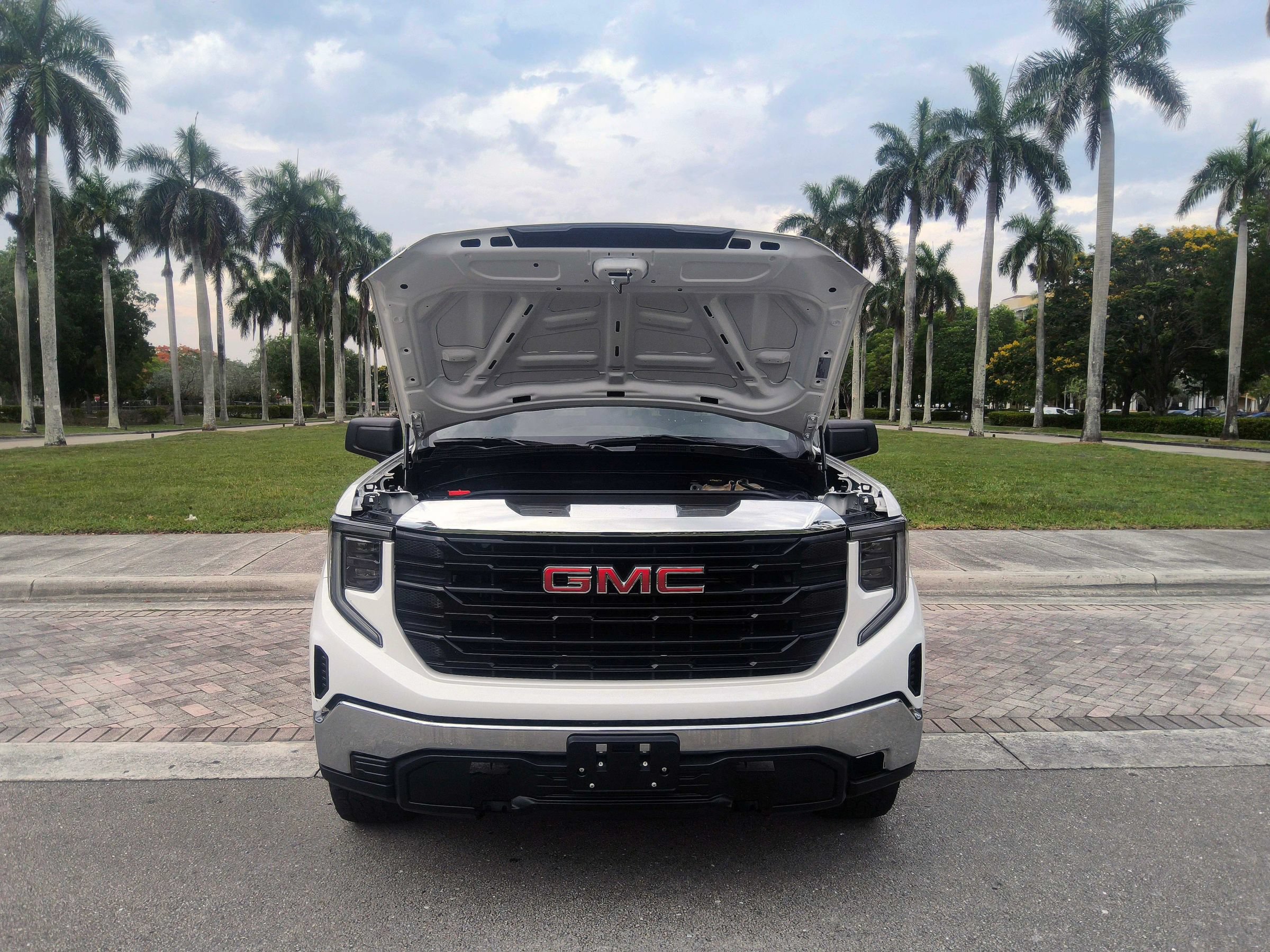 Used 2023 GMC Sierra 1500 Pro w/ Pro Value Package AWD/4WD image 37