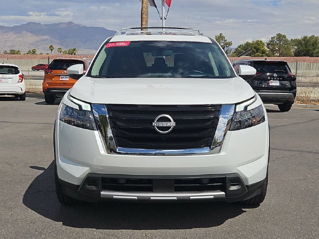 Certified 2025 Nissan Pathfinder Platinum w/ Cargo Package AWD/4WD image 5