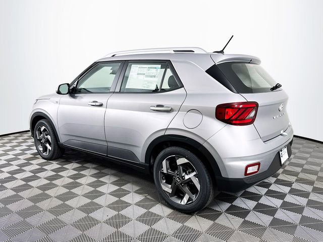 New 2026 Hyundai Venue SEL FWD image 3