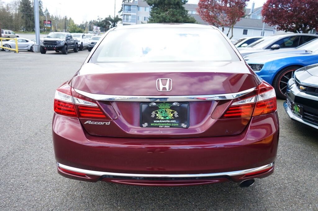 Used 2017 Honda Accord LX image 4