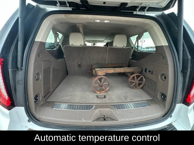 Used 2022 GMC Yukon XL Denali AWD/4WD image 13