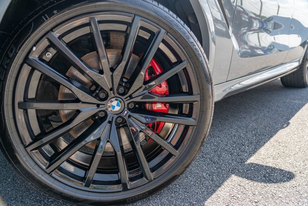 Used 2025 BMW X6 M60i w/ Executive Package AWD/4WD image 3