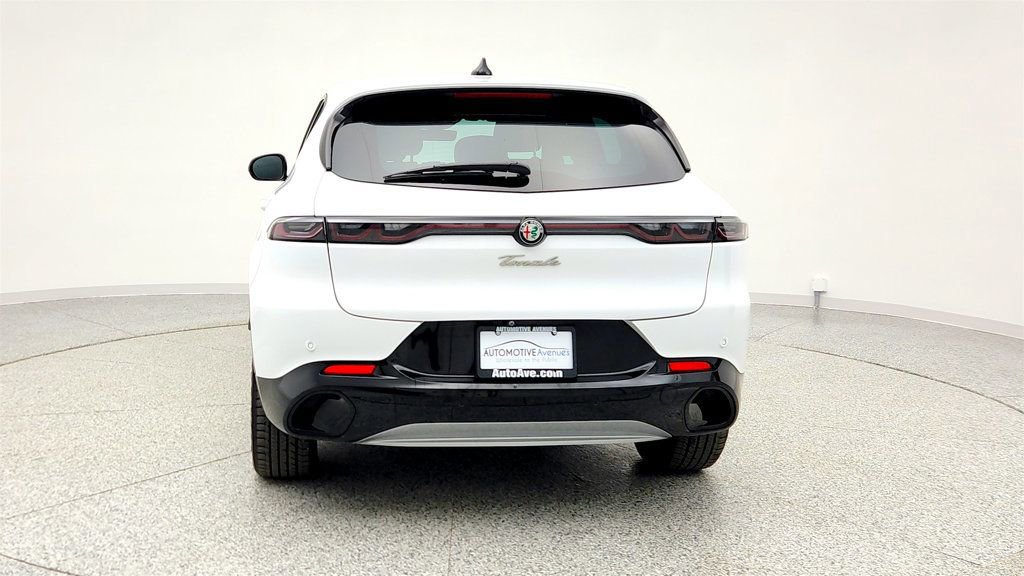Used 2024 Alfa Romeo Tonale Ti image 6