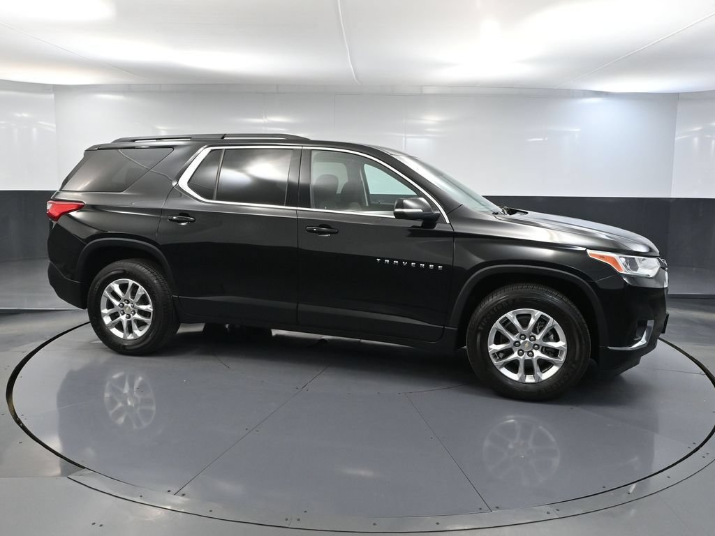 Used 2021 Chevrolet Traverse LT AWD/4WD image 3