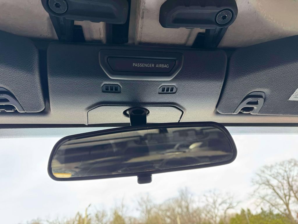 Used 2018 Jeep Wrangler Unlimited Sahara image 34