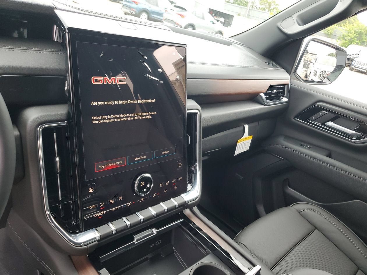 New 2026 GMC Yukon XL Denali w/ Denali Reserve Package AWD/4WD image 26