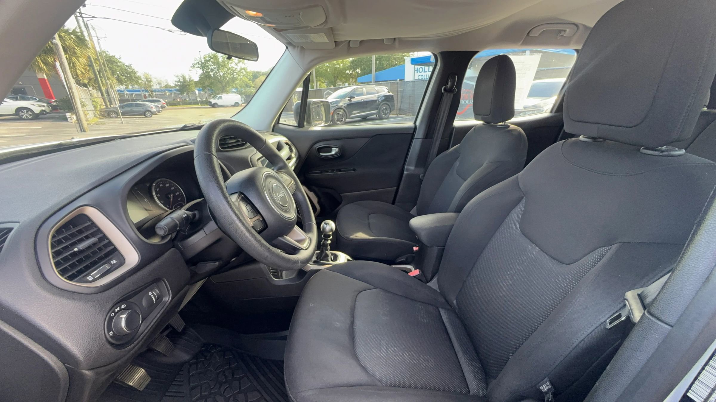 Used 2015 Jeep Renegade Sport w/ Power & Air Group image 19