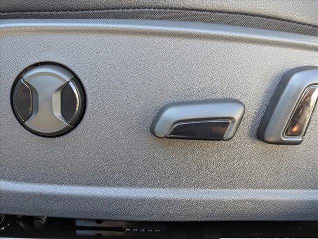 New 2026 Volkswagen Jetta SE FWD image 11