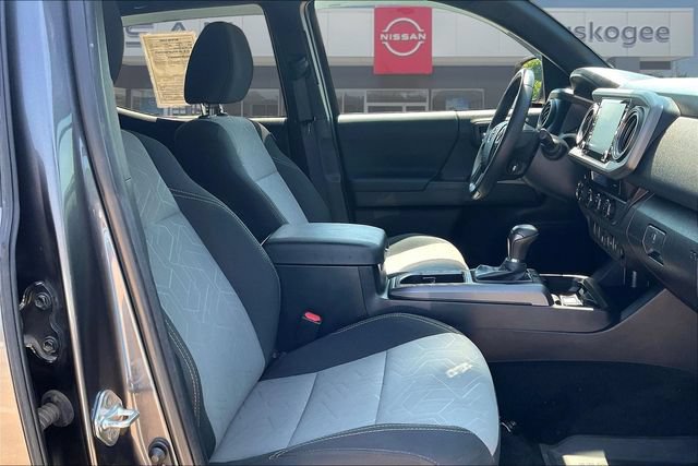 Used 2023 Toyota Tacoma TRD Off-Road AWD/4WD image 28