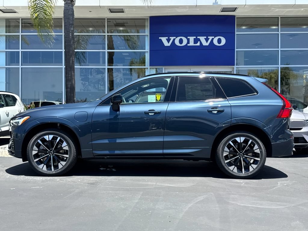 New 2026 Volvo XC60 T8 Plus w/ Protection Package Premier AWD/4WD image 2