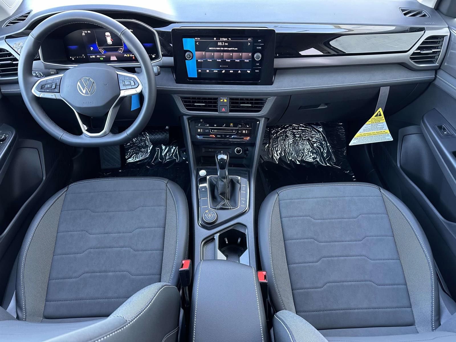 New 2026 Volkswagen Taos SE image 11