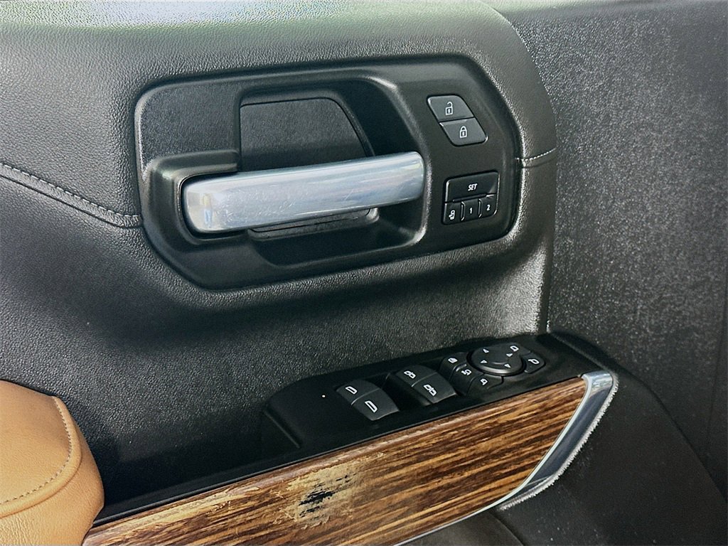 Used 2021 Chevrolet Silverado 2500 High Country image 25