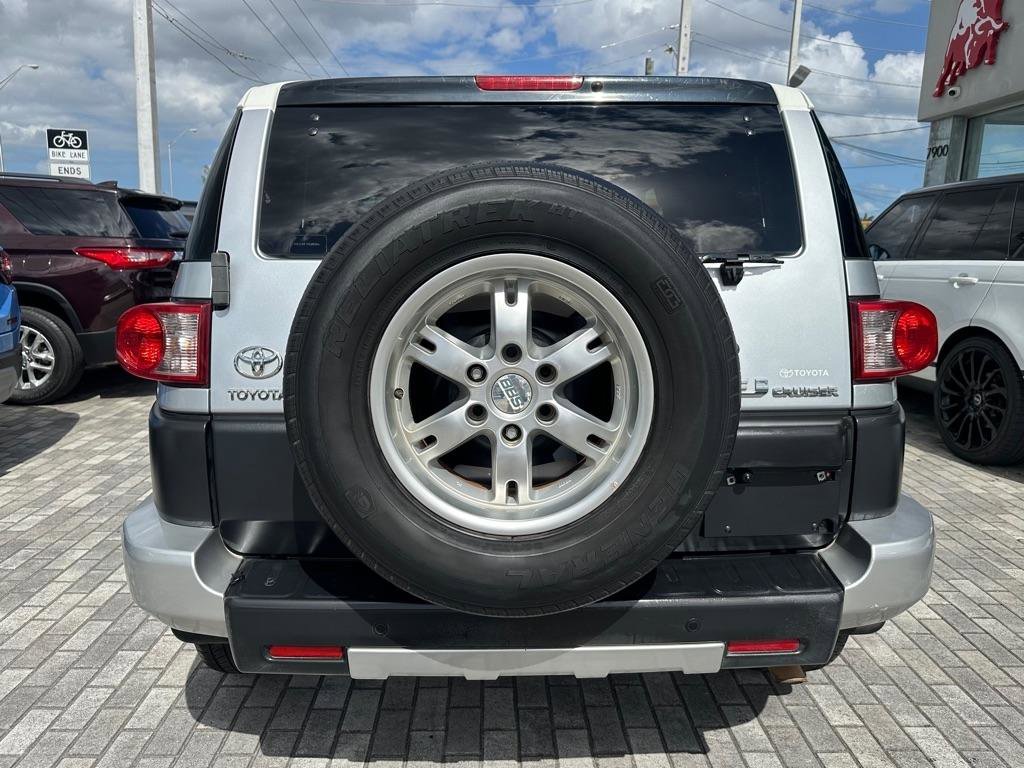 Used 2007 Toyota FJ Cruiser 2WD image 6