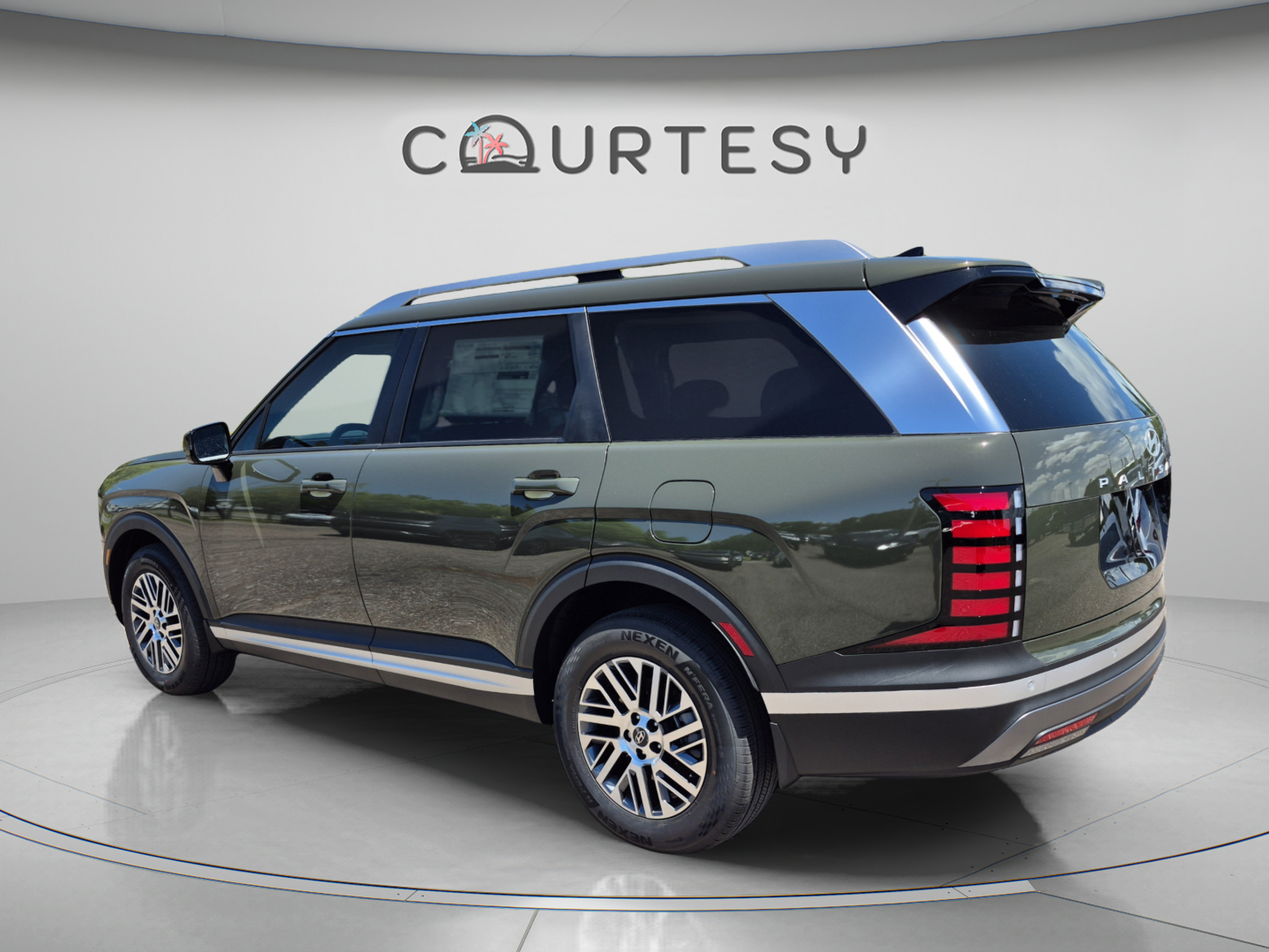 New 2026 Hyundai Palisade SEL FWD image 3