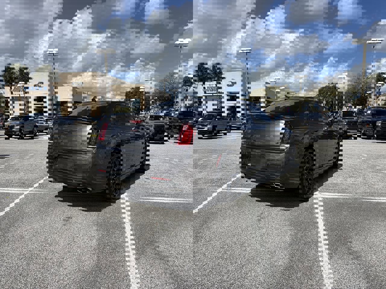 Used 2022 Chrysler 300 S w/ Comfort Group RWD image 3