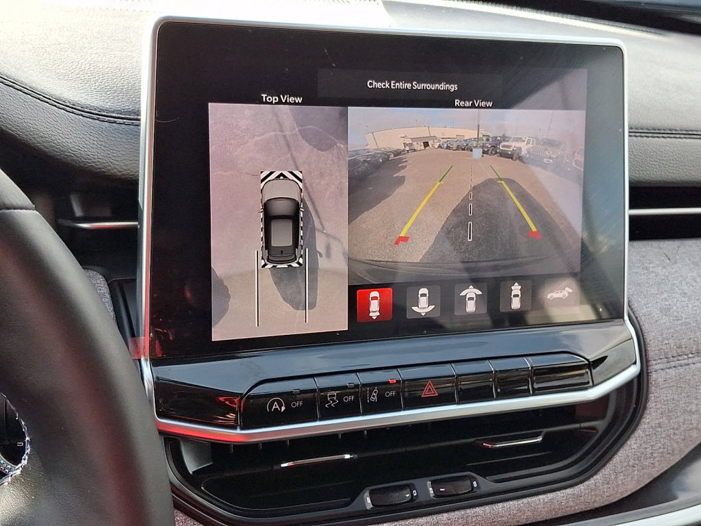 Used 2022 Jeep Compass Latitude w/ Sun and Sound Group AWD/4WD image 26