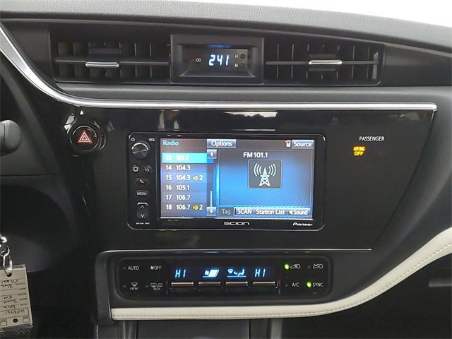 Used 2016 Scion iM Base image 12