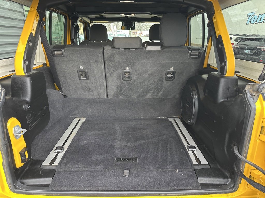 Used 2021 Jeep Wrangler Unlimited Rubicon 4xe w/ Steel Bumper Group image 5