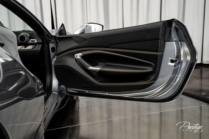 Used 2022 Ferrari F8 Tributo image 36