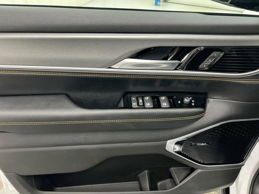 New 2026 Jeep Grand Wagoneer L 4WD image 22