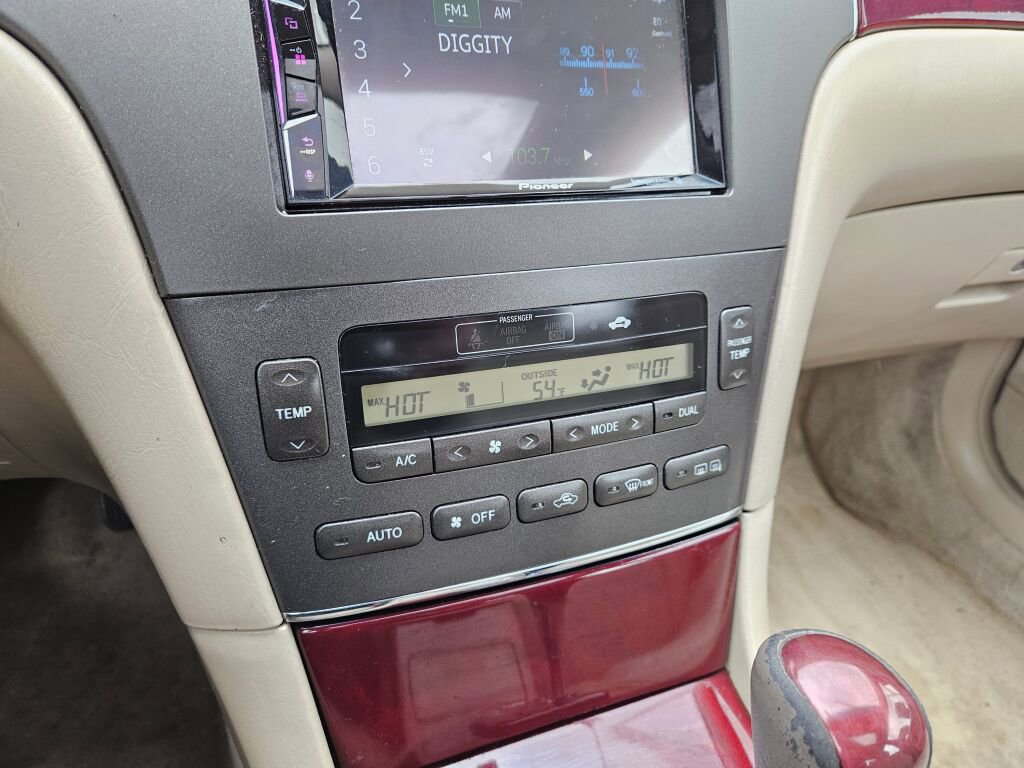 Used 2004 Lexus ES 330 image 19