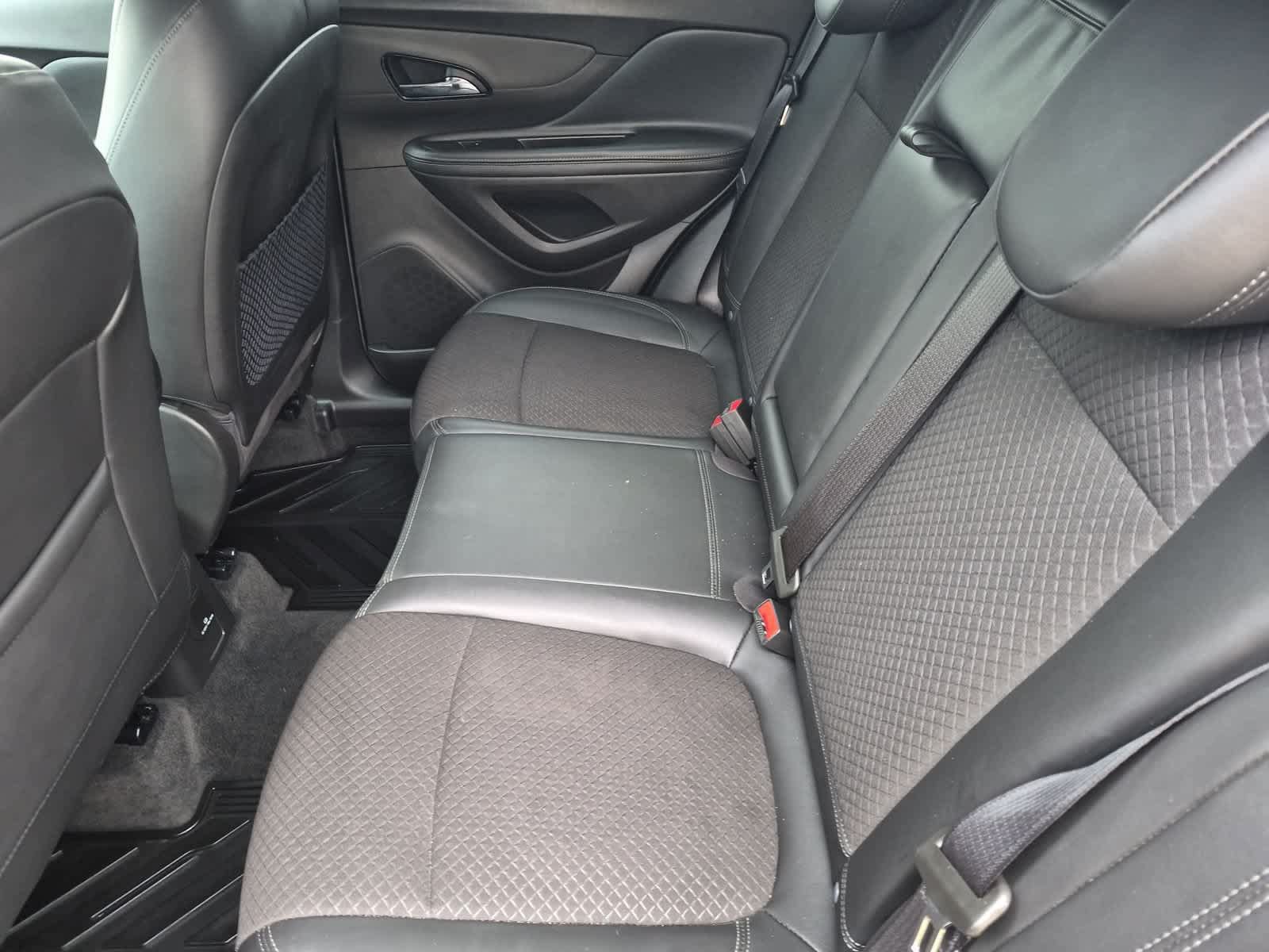 Used 2020 Buick Encore Preferred w/ Safety Package FWD image 19