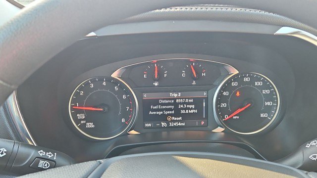 Used 2025 Chevrolet Blazer LT FWD image 12