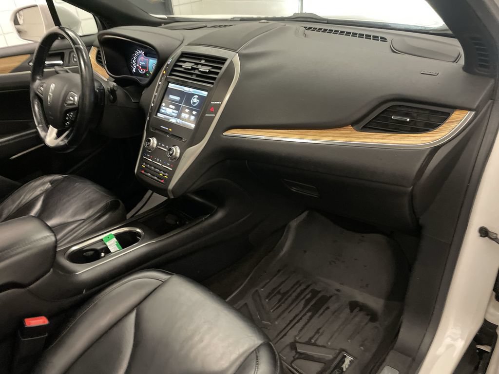 Used 2015 Lincoln MKC AWD w/ Equipment Group 101A Select image 22
