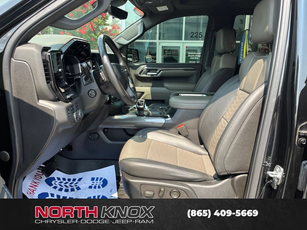 Used 2022 Chevrolet Silverado 1500 ZR2 w/ Technology Package AWD/4WD image 3