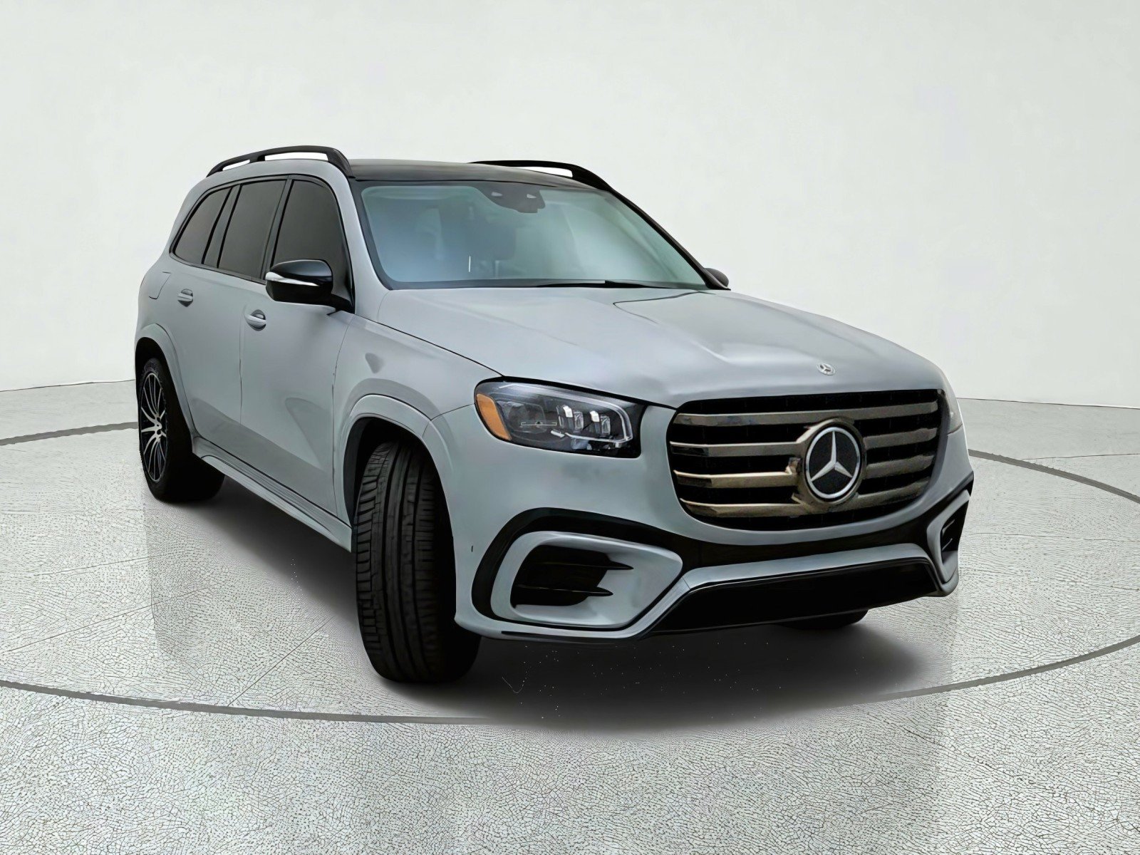 Certified 2024 Mercedes-Benz GLS 450 4MATIC image 4