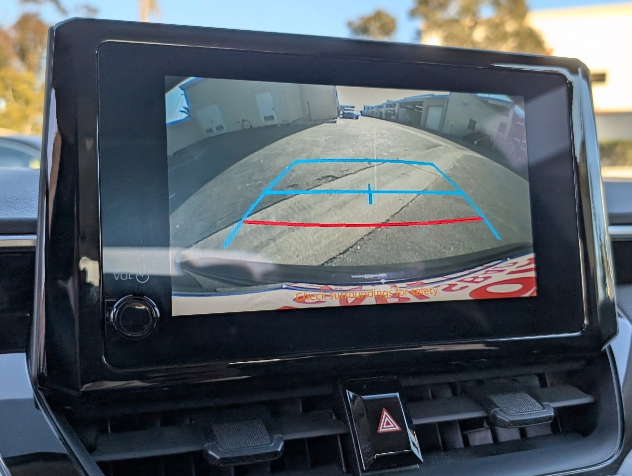 Used 2023 Toyota Corolla LE image 6