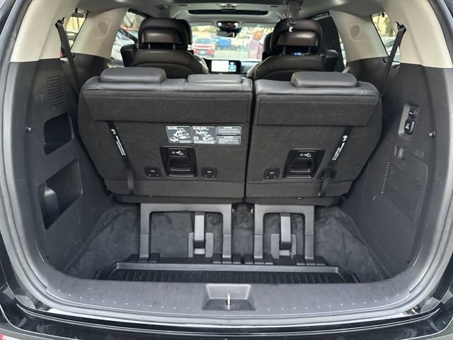 Used 2024 Kia Carnival SX Prestige image 23