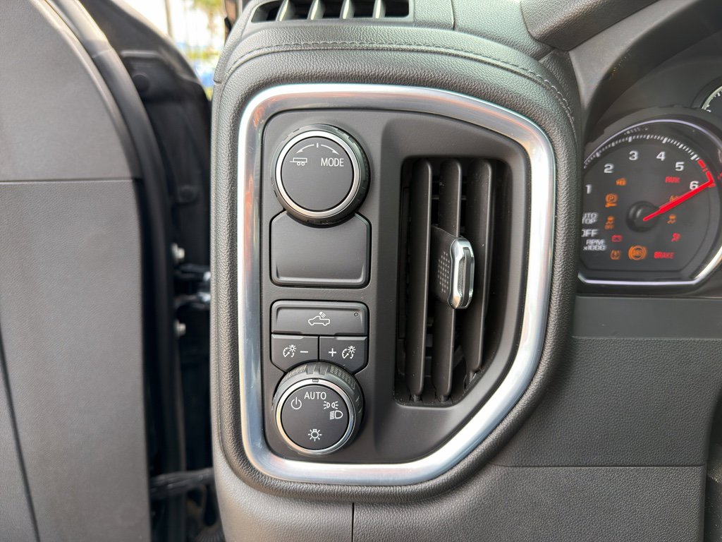 Used 2020 Chevrolet Silverado 1500 LT w/ Texas Edition image 16