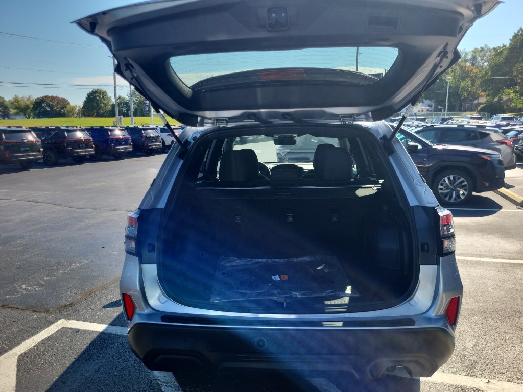 New 2026 Subaru Forester Premium AWD/4WD image 11