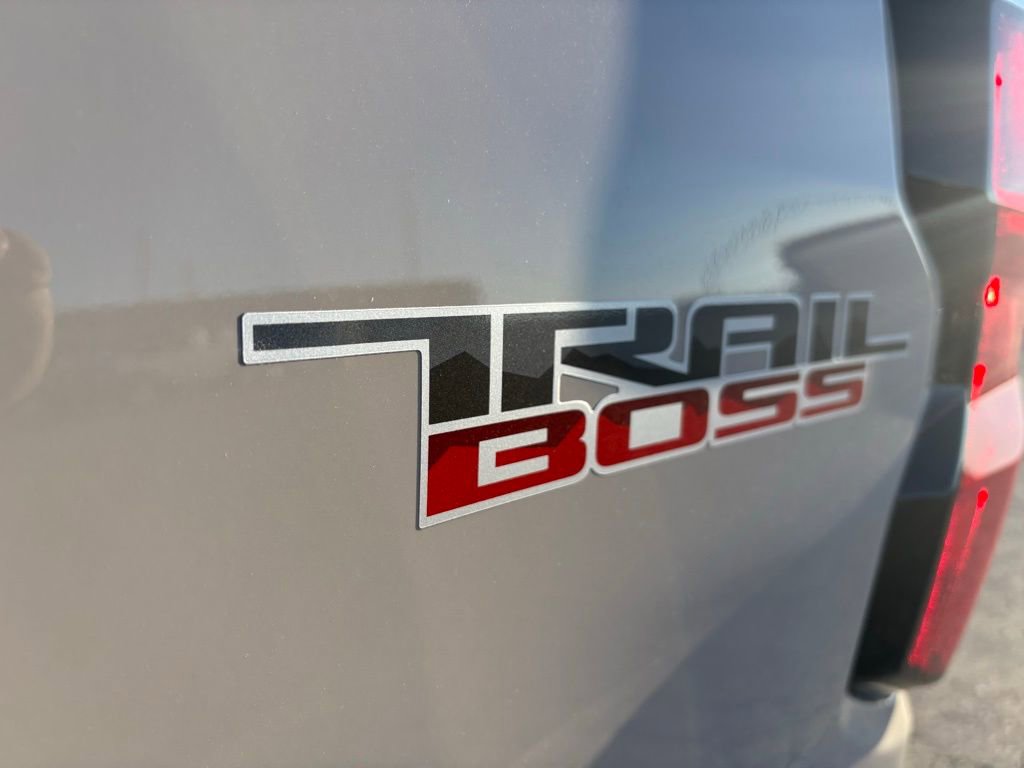 New 2026 Chevrolet Colorado Trail Boss AWD/4WD image 8