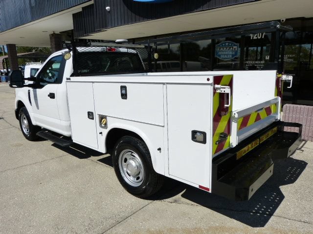 Used 2020 Ford F250 XL w/ Power Equipment Group RWD image 3