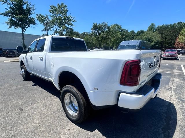 New 2026 RAM 3500 Laramie AWD/4WD image 4