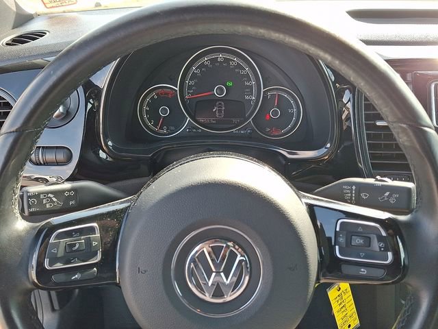 Used 2019 Volkswagen Beetle 2.0T S image 19